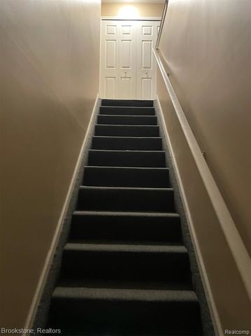 5934 E Island Drive 32, Ypsilanti, MI 48111