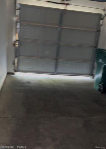 5934 E Island Drive 32, Ypsilanti, MI 48111