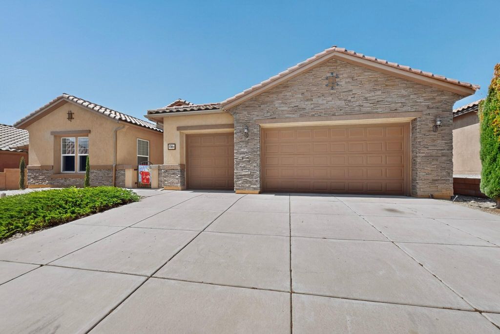 3708 Tierra Vista Place NE, Rio Rancho, NM 87124