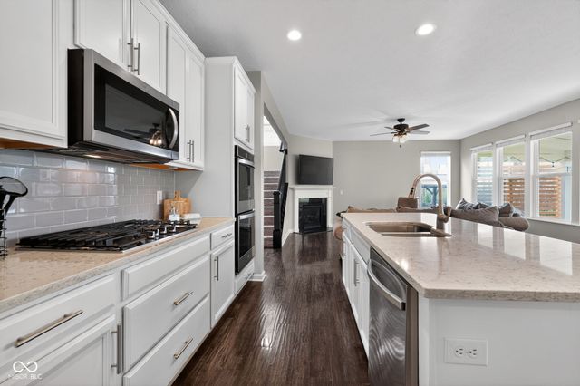 11967 Piney Glade Road, Noblesville, IN 46060