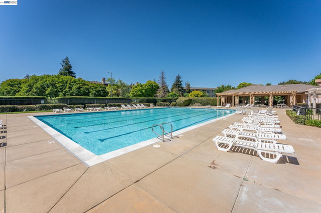 4778 Westwood Ct, Dublin, CA 94568