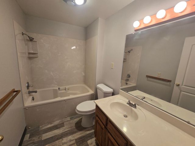 5122 Bryant Avenue, Klamath Falls, OR 97603