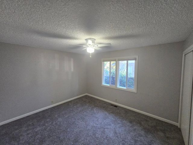 5122 Bryant Avenue, Klamath Falls, OR 97603