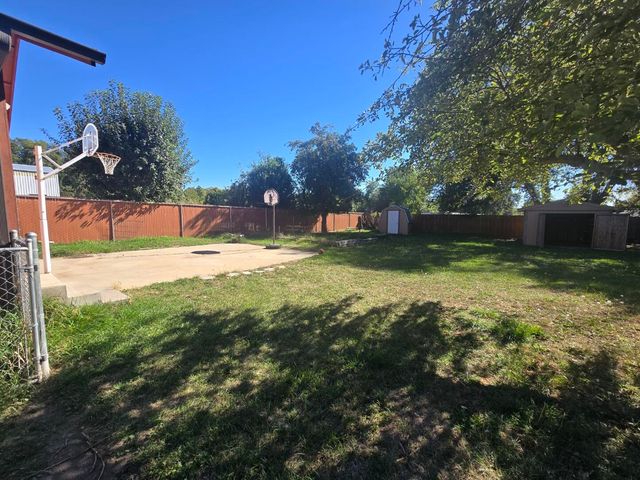5122 Bryant Avenue, Klamath Falls, OR 97603