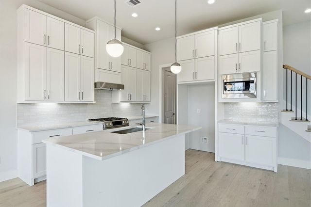 8715 Padua Lane, Houston, TX 77055