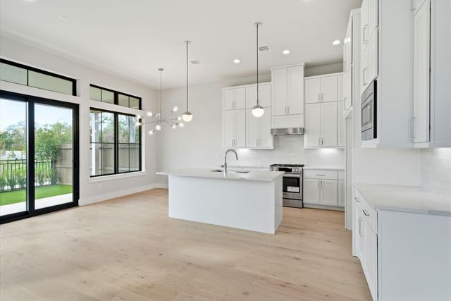 8715 Padua Lane, Houston, TX 77055