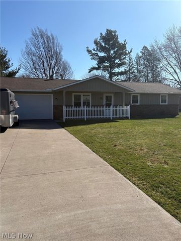 6611 Rosedale Drive, Amherst, OH 44001