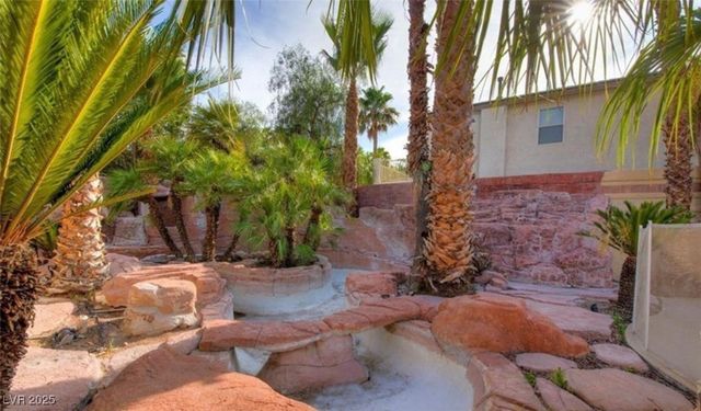 3930 Placita Del Rico, Las Vegas, NV 89120