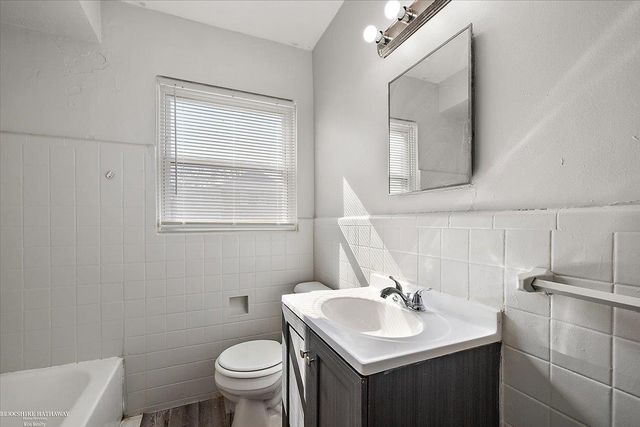 10500 Somerset Street, Detroit, MI 48224