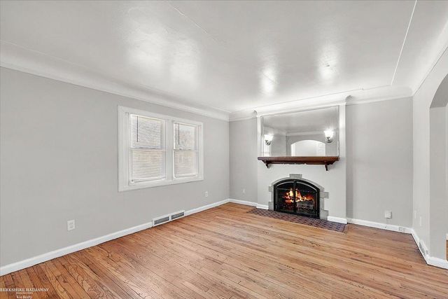 10500 Somerset Street, Detroit, MI 48224