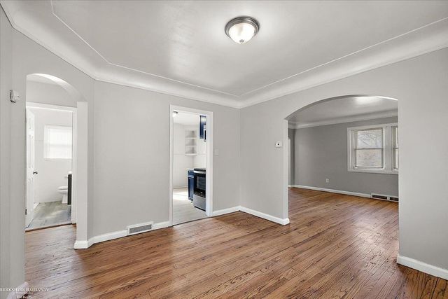 10500 Somerset Street, Detroit, MI 48224