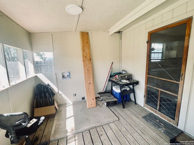 506 S 5th, Carrizo Springs, TX 78834