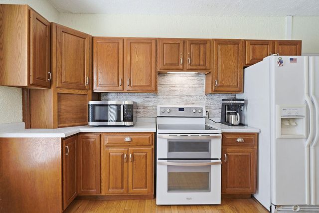 6649 122nd Avenue, Fennville, MI 49408