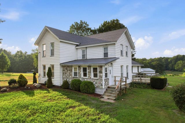 6649 122nd Avenue, Fennville, MI 49408