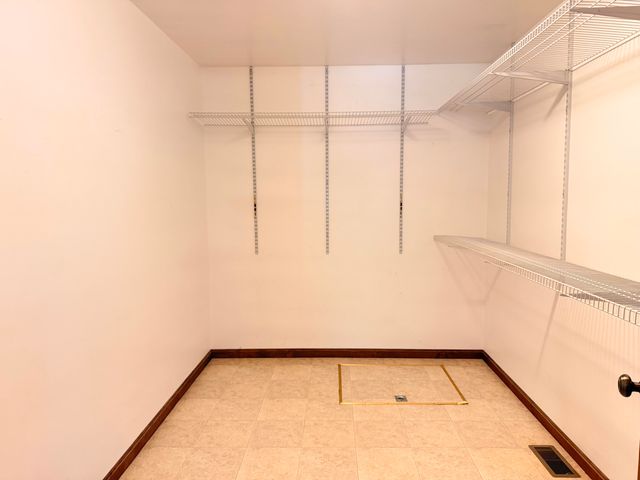 6649 122nd Avenue, Fennville, MI 49408