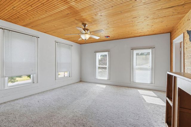 6649 122nd Avenue, Fennville, MI 49408