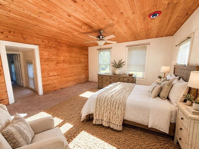 6649 122nd Avenue, Fennville, MI 49408