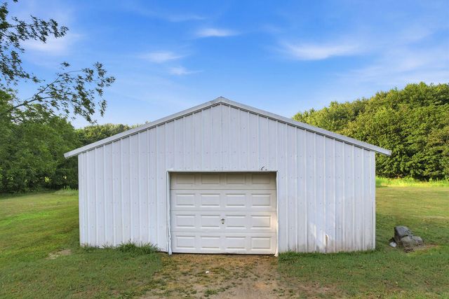 6649 122nd Avenue, Fennville, MI 49408