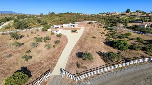 40705 Calle Vecina, Temecula, CA 92592