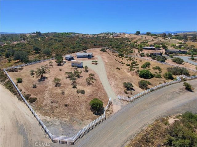 40705 Calle Vecina, Temecula, CA 92592