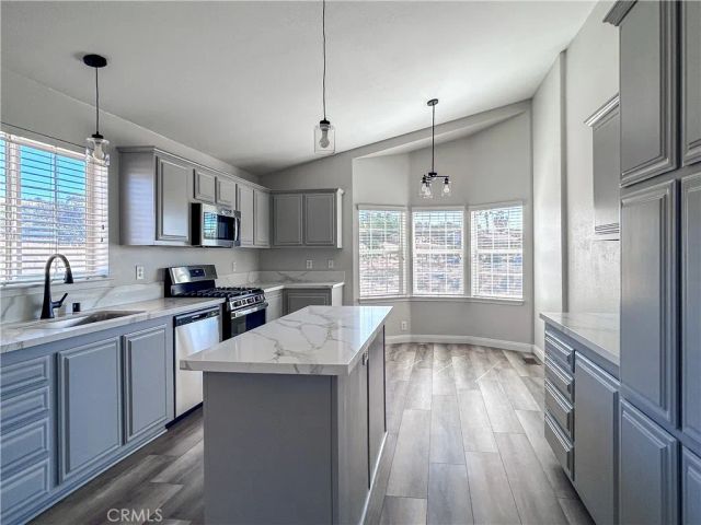 40705 Calle Vecina, Temecula, CA 92592