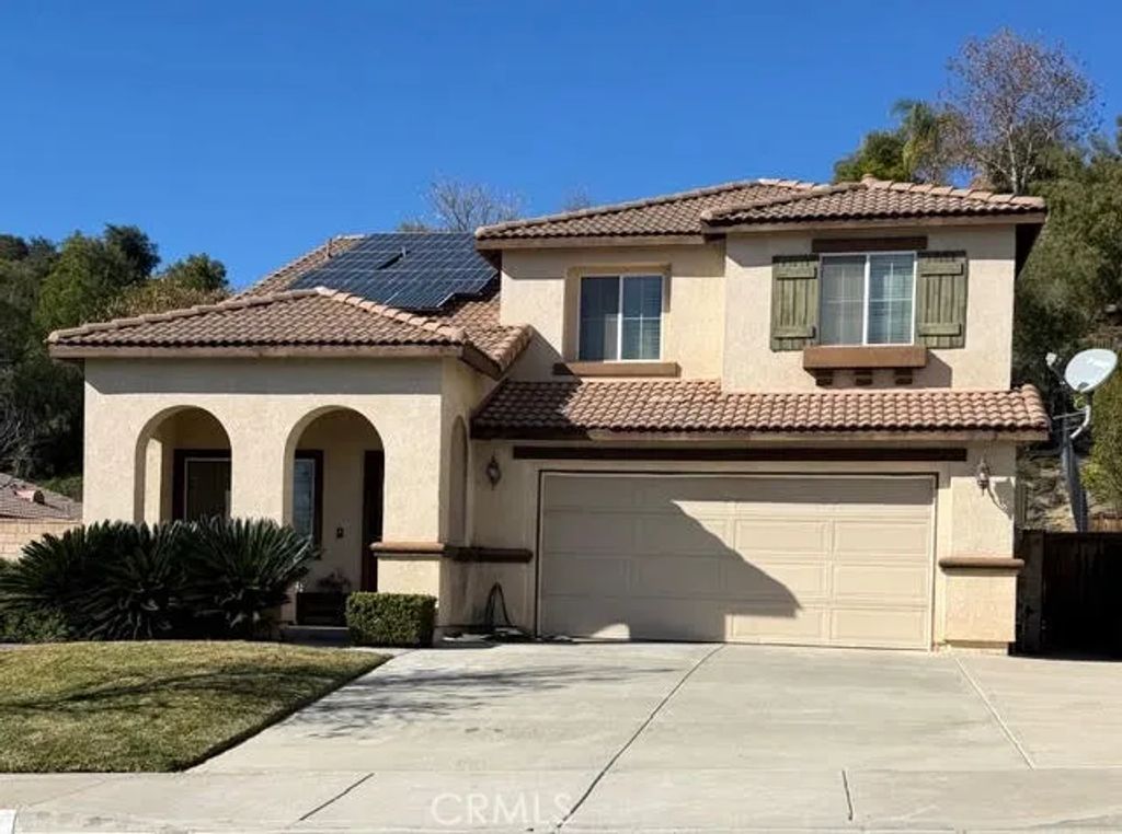 29483 Rock Point, Lake Elsinore, CA 92530