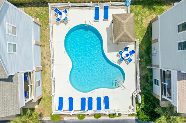 10 Palmas Dr., Surfside Beach, SC 29575