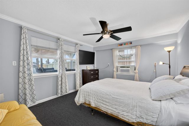 906 91st Street, Galveston, TX 77554