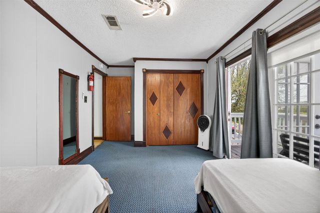 906 91st Street, Galveston, TX 77554