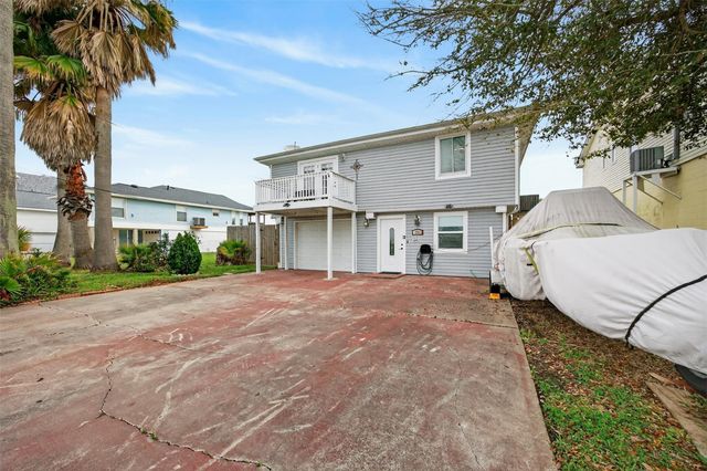 906 91st Street, Galveston, TX 77554