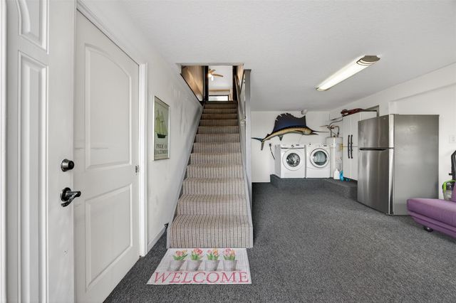 906 91st Street, Galveston, TX 77554