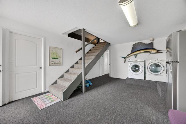 906 91st Street, Galveston, TX 77554