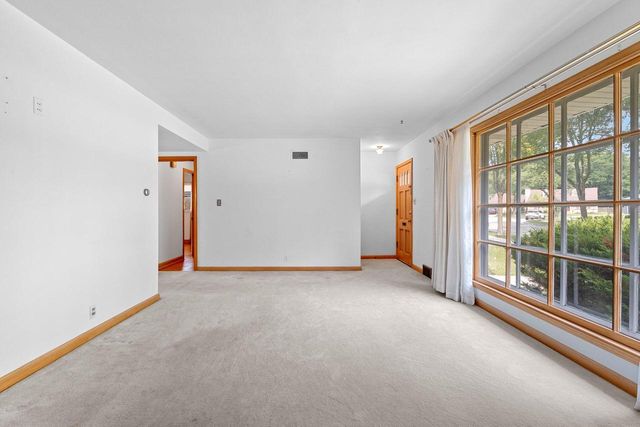6339 BAY RIDGE AVENUE, Whitefish Bay, WI 53217