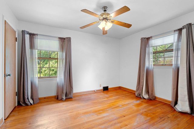 6339 BAY RIDGE AVENUE, Whitefish Bay, WI 53217