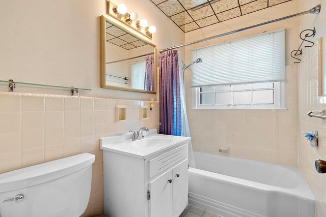 6339 BAY RIDGE AVENUE, Whitefish Bay, WI 53217