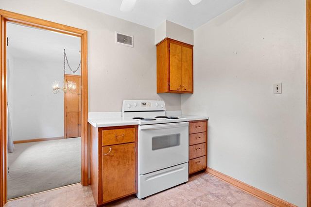 6339 BAY RIDGE AVENUE, Whitefish Bay, WI 53217