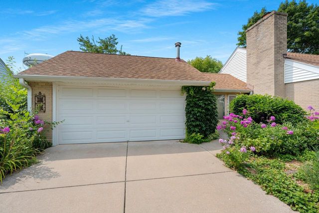 6339 BAY RIDGE AVENUE, Whitefish Bay, WI 53217