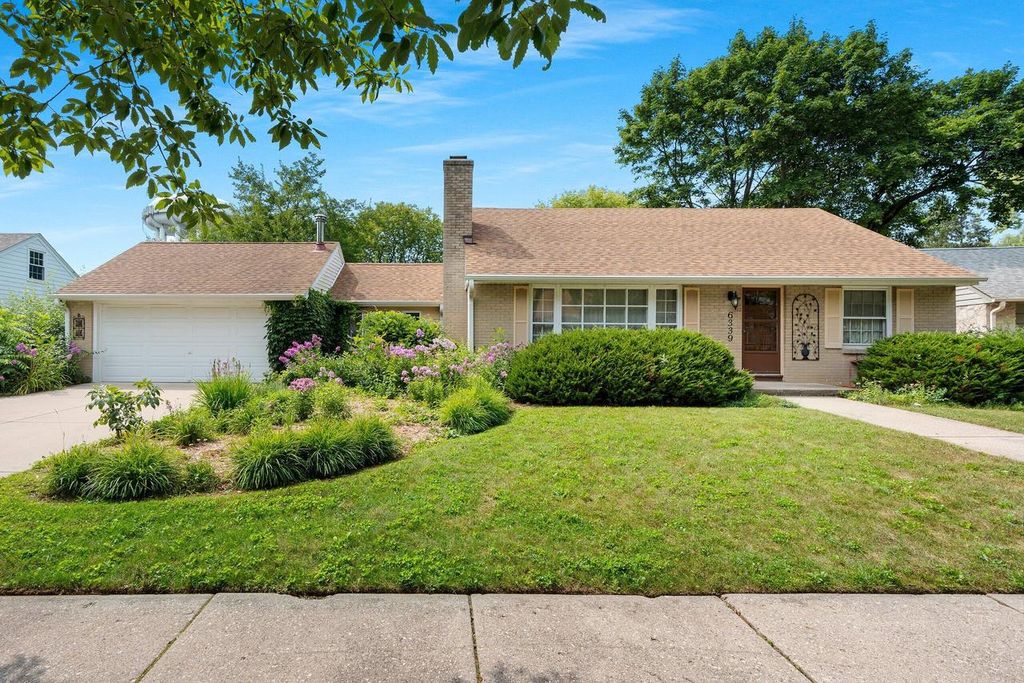 6339 BAY RIDGE AVENUE, Whitefish Bay, WI 53217