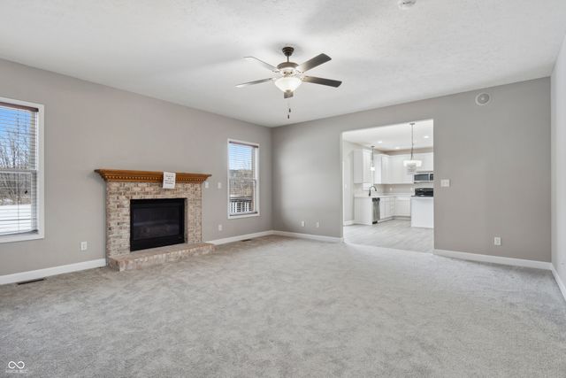 65 Maplehurst Drive, Brownsburg, IN 46112