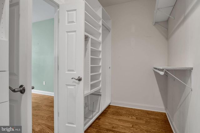 6 JAMESTOWN SQ, Mechanicsburg, PA 17050