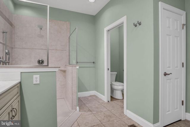 6 JAMESTOWN SQ, Mechanicsburg, PA 17050