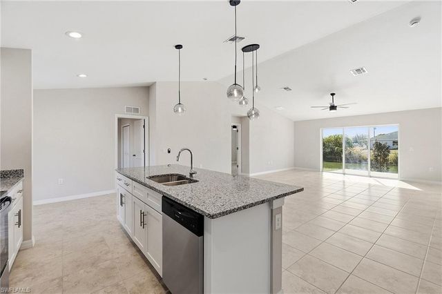 536 NW 20th ST, Cape Coral, FL 33993