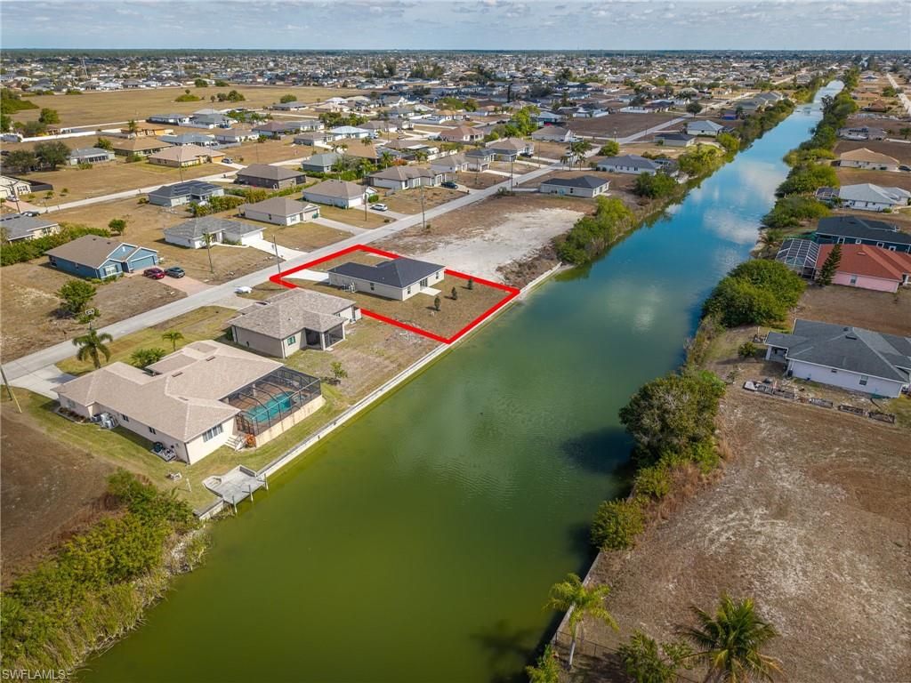 Image 36 of property listing at 536 NW 20th ST, Cape Coral, FL 33993