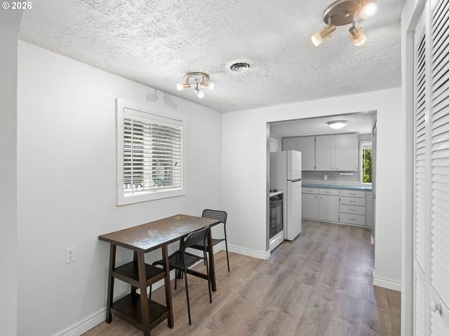 209 Ne 192ND Ave, Portland, OR 97230