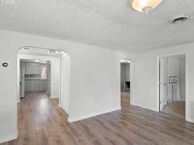 209 Ne 192ND Ave, Portland, OR 97230