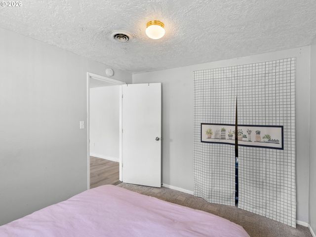 209 Ne 192ND Ave, Portland, OR 97230