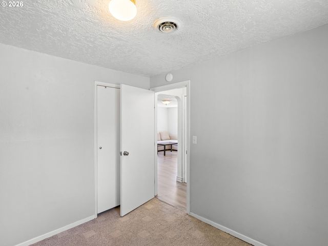 209 Ne 192ND Ave, Portland, OR 97230