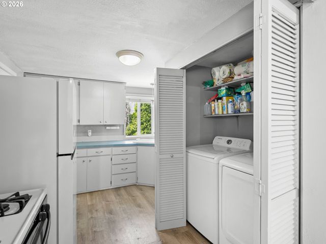 209 Ne 192ND Ave, Portland, OR 97230
