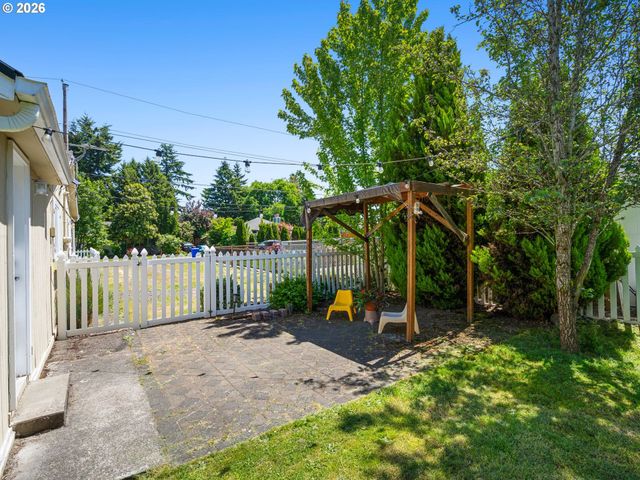 209 Ne 192ND Ave, Portland, OR 97230
