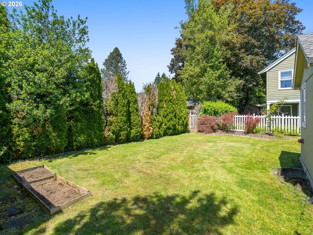 209 Ne 192ND Ave, Portland, OR 97230